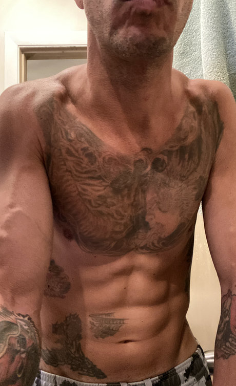 Foto di nudo di fuga di OnlyFans di Anthony305