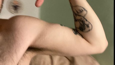 Foto di nudo di fuga di OnlyFans di Jf