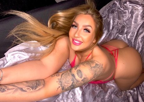 Foto di nudo di fuga di OnlyFans di Tascha