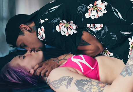 Foto di nudo di fuga di OnlyFans di Pinkhalfegg