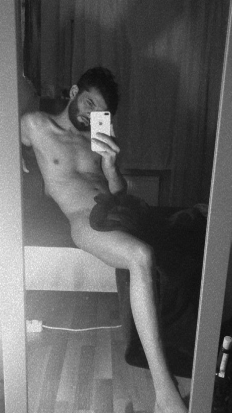 Foto di nudo di fuga di OnlyFans di Onur