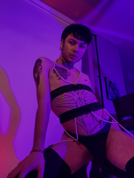 Foto di nudo di fuga di OnlyFans di Oliver Prince