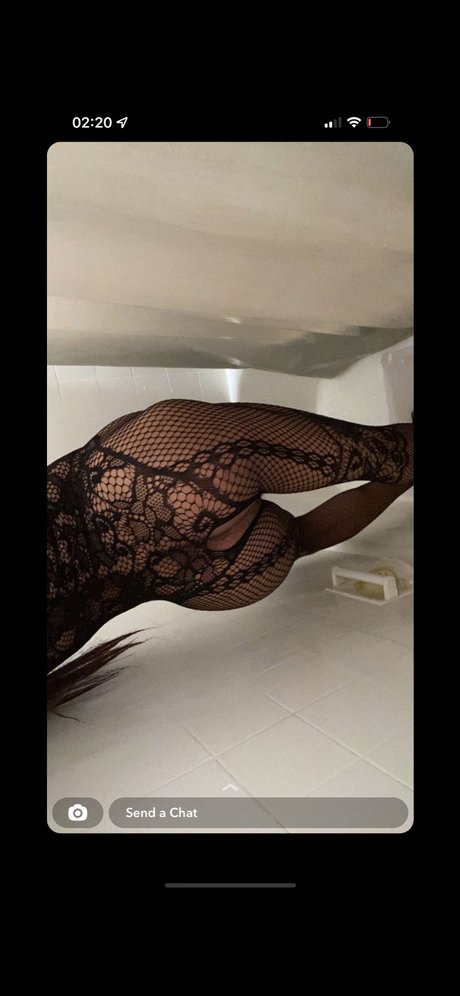 Foto di nudo di fuga di OnlyFans di Goldenbabygirl21