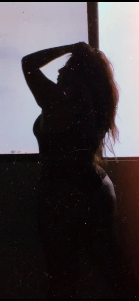 Foto di nudo di fuga di OnlyFans di Cute Girl