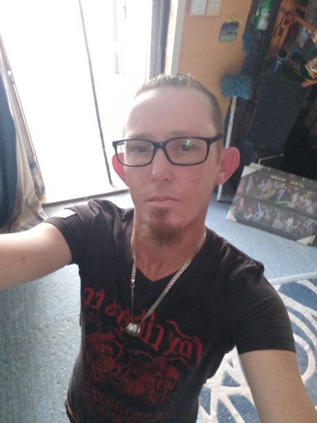 Foto di nudo di fuga di OnlyFans di Discotreats