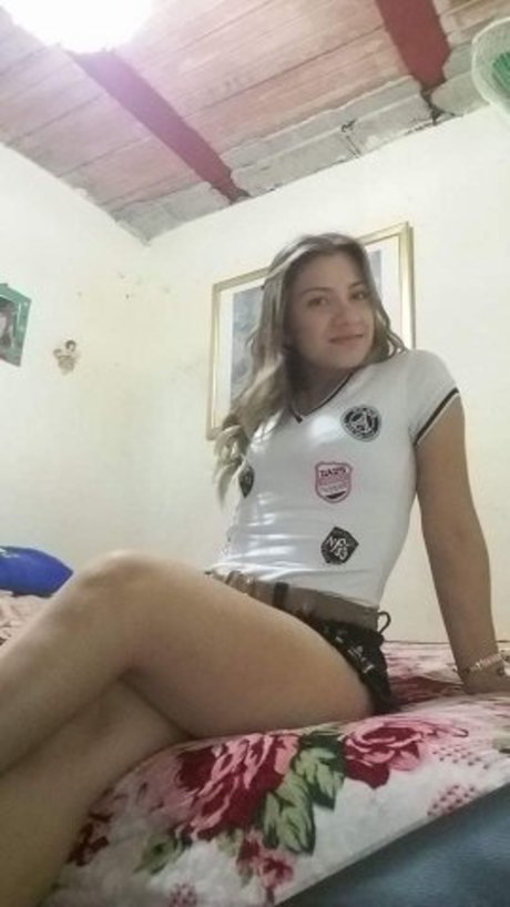 Foto di nudo di fuga di OnlyFans di Alejandra