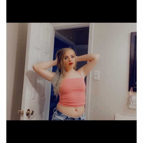 Foto di nudo di fuga di OnlyFans di Katie Jade  Meow  