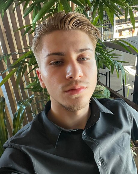 Foto di nudo di fuga di OnlyFans di Pablo Bond