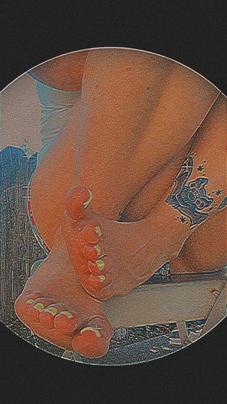 Foto di nudo di fuga di OnlyFans di Ophelia With The Cute Feet 