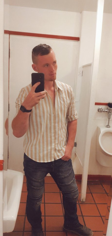 Foto di nudo di fuga di OnlyFans di Taylorprybde