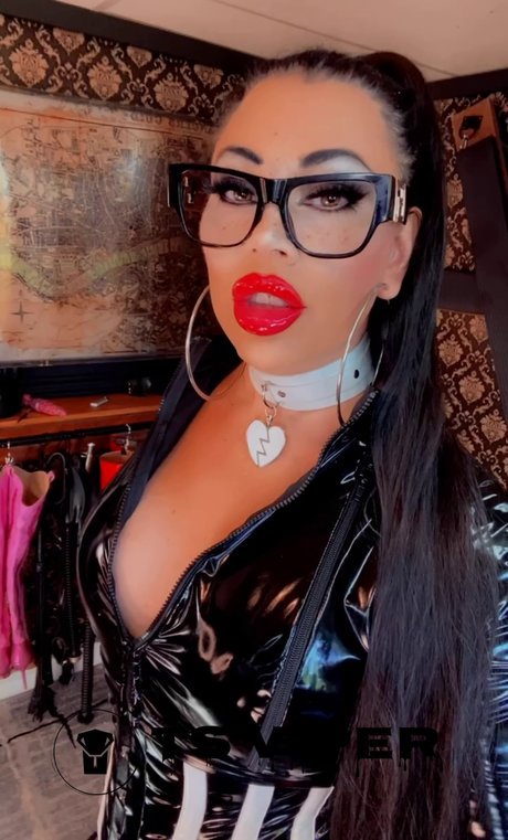 Foto di nudo di fuga di OnlyFans di Ts Viper
