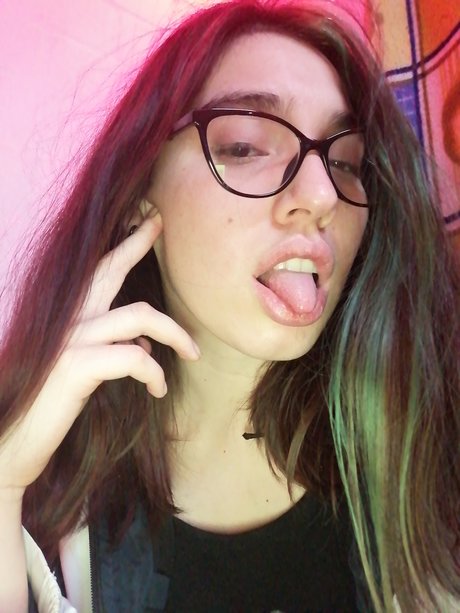 Foto di nudo di fuga di OnlyFans di Pando