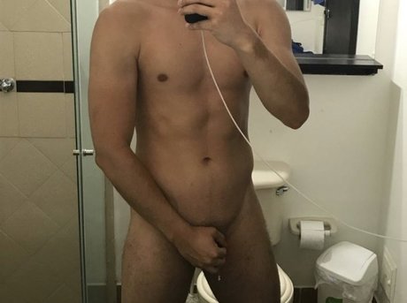 Foto di nudo di fuga di OnlyFans di Axelleomtx