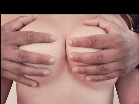 Foto di nudo di fuga di OnlyFans di Mar