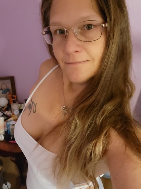 Foto di nudo di fuga di OnlyFans di Tazdevil69