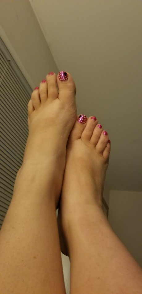 Foto di nudo di fuga di OnlyFans di Masters Naughty Kitten
