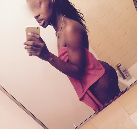 Foto di nudo di fuga di OnlyFans di Shawna Hyman