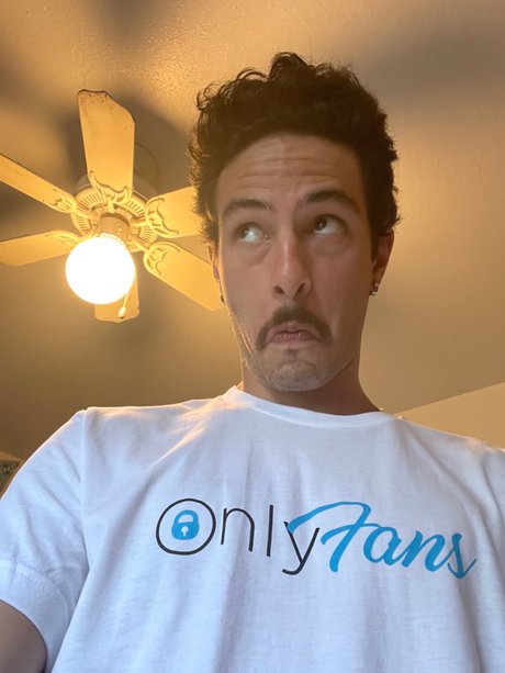 Foto di nudo di fuga di OnlyFans di Ryguy420