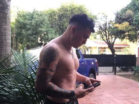 Foto di nudo di fuga di OnlyFans di  Hot Piscean 