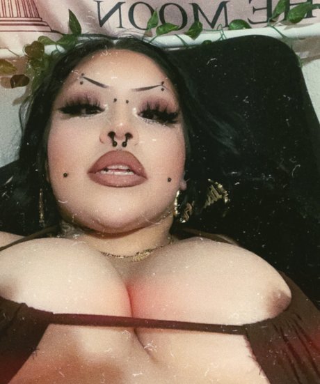 Foto di nudo di fuga di OnlyFans di Nena