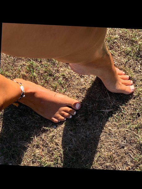 Foto di nudo di fuga di OnlyFans di Lola