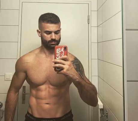 Foto di nudo di fuga di OnlyFans di Lloyd