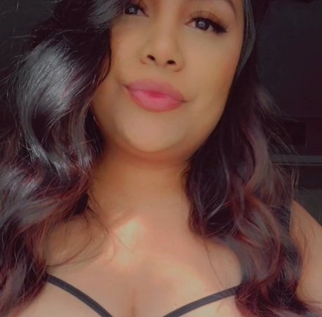 Foto di nudo di fuga di OnlyFans di Dez