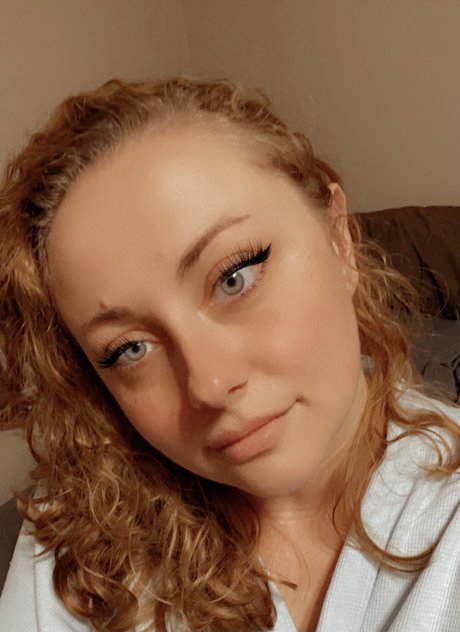 Foto di nudo di fuga di OnlyFans di Nikki Westgate