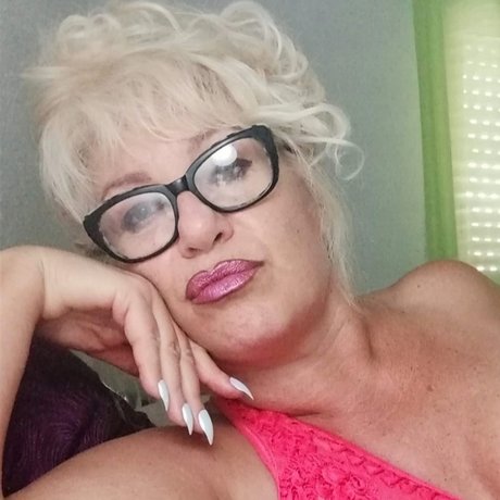 Foto di nudo di fuga di OnlyFans di Seora Fina  No Ppv