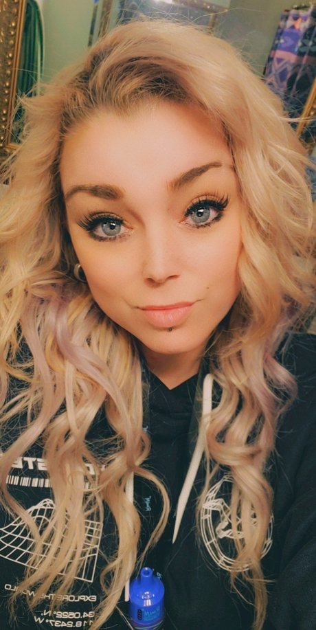 Foto di nudo di fuga di OnlyFans di Brittany Cameron