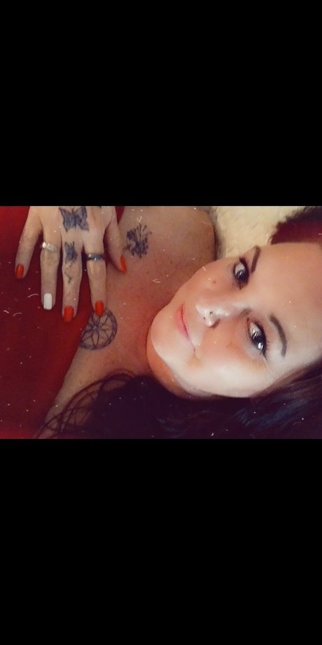 Foto di nudo di fuga di OnlyFans di Amanda Greear