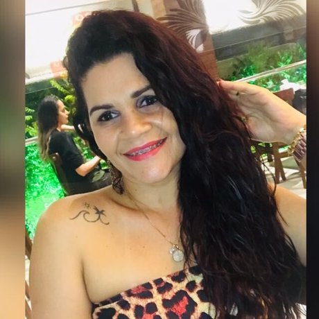 Foto di nudo di fuga di OnlyFans di Karine