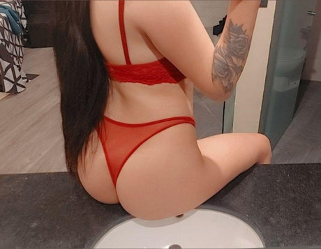 Foto di nudo di fuga di OnlyFans di Magaly Mx