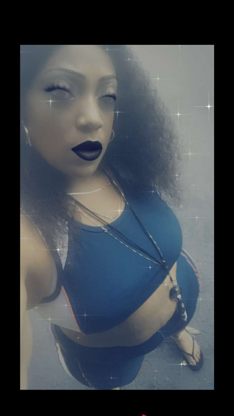 Foto di nudo di fuga di OnlyFans di Msthickbottom