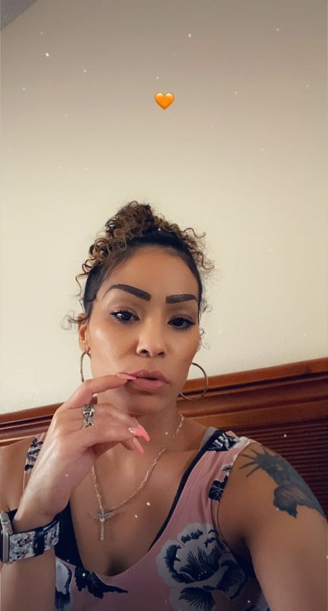 Foto di nudo di fuga di OnlyFans di Nita
