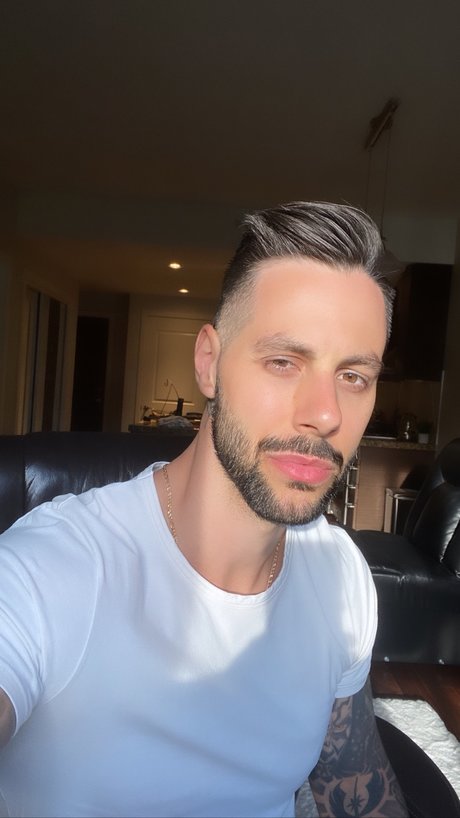 Foto di nudo di fuga di OnlyFans di Noah Fitt