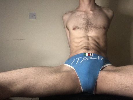 Foto di nudo di fuga di OnlyFans di Noah