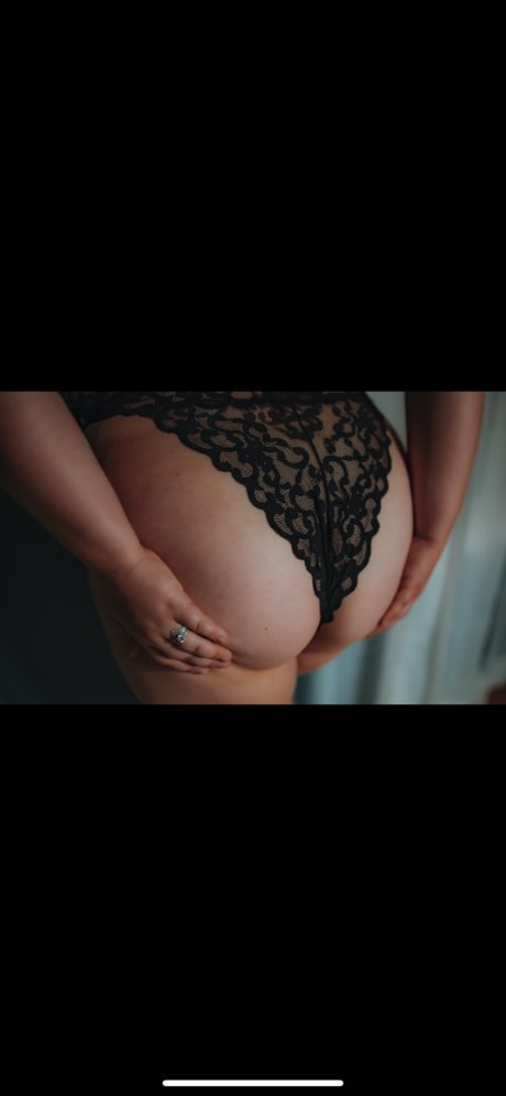 Foto di nudo di fuga di OnlyFans di Maria