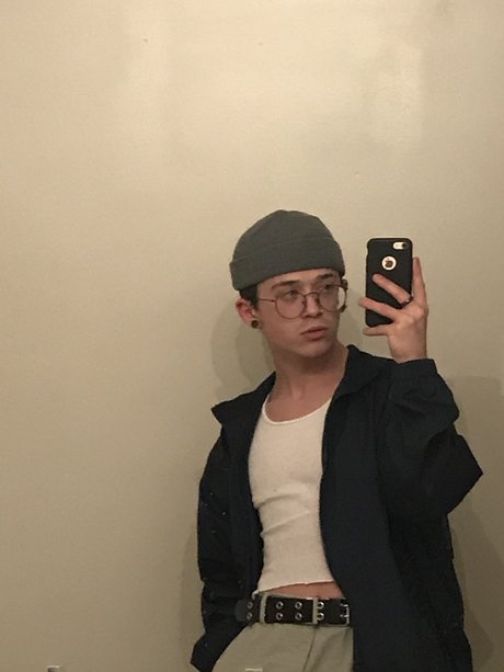 Foto di nudo di fuga di OnlyFans di Myles