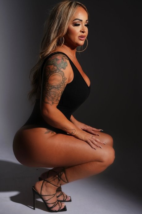 Foto di nudo di fuga di OnlyFans di Msarianna