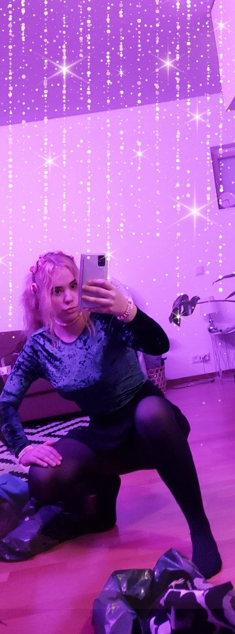 Foto di nudo di fuga di OnlyFans di Then