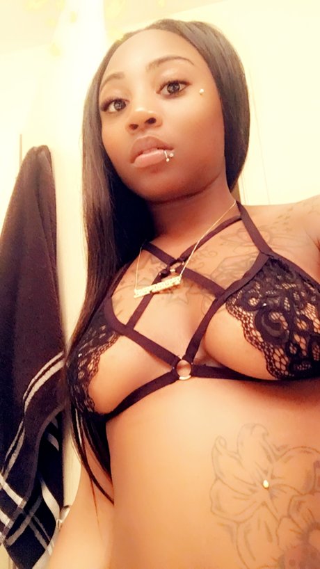 Foto di nudo di fuga di OnlyFans di Killnhoes