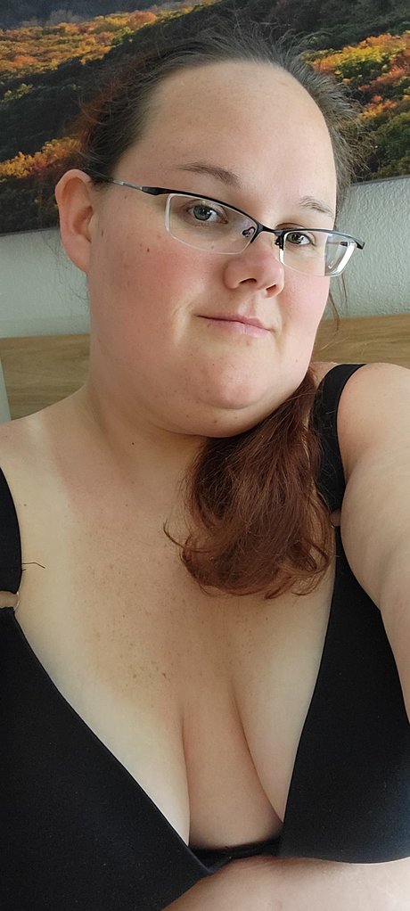 Foto di nudo di fuga di OnlyFans di Belle