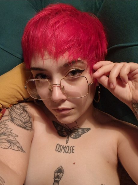 Foto di nudo di fuga di OnlyFans di Ollympekaii