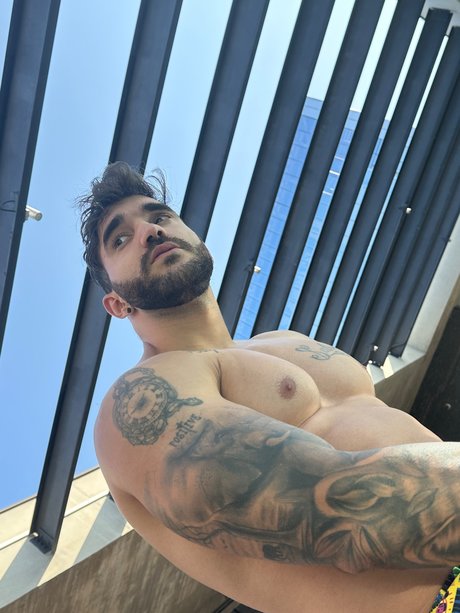 Foto di nudo di fuga di OnlyFans di Luis Occhiello