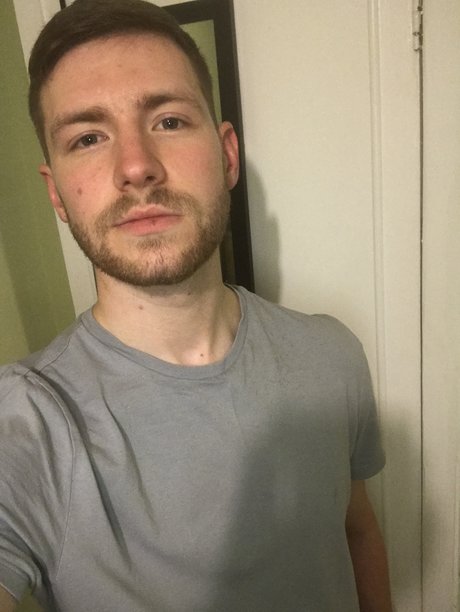 Foto di nudo di fuga di OnlyFans di David 