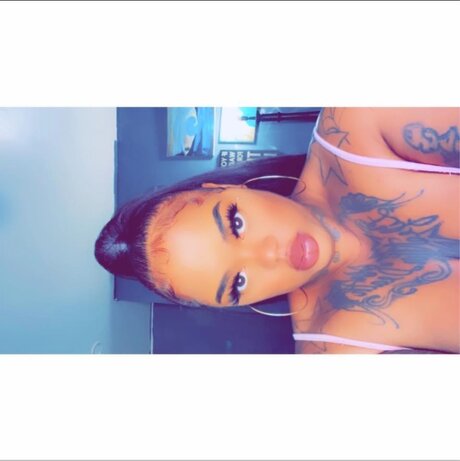 Foto di nudo di fuga di OnlyFans di Tattoobarbie