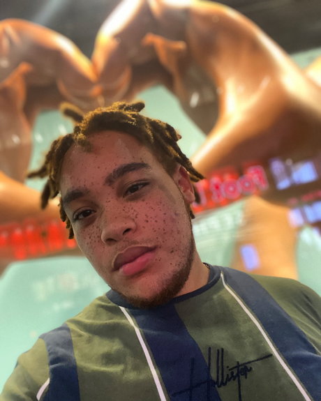 Foto di nudo di fuga di OnlyFans di Freckles