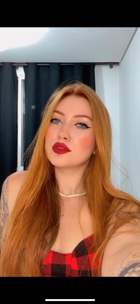 Foto di nudo di fuga di OnlyFans di Thais Vargas