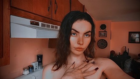 Foto di nudo di fuga di OnlyFans di Issa Autymn